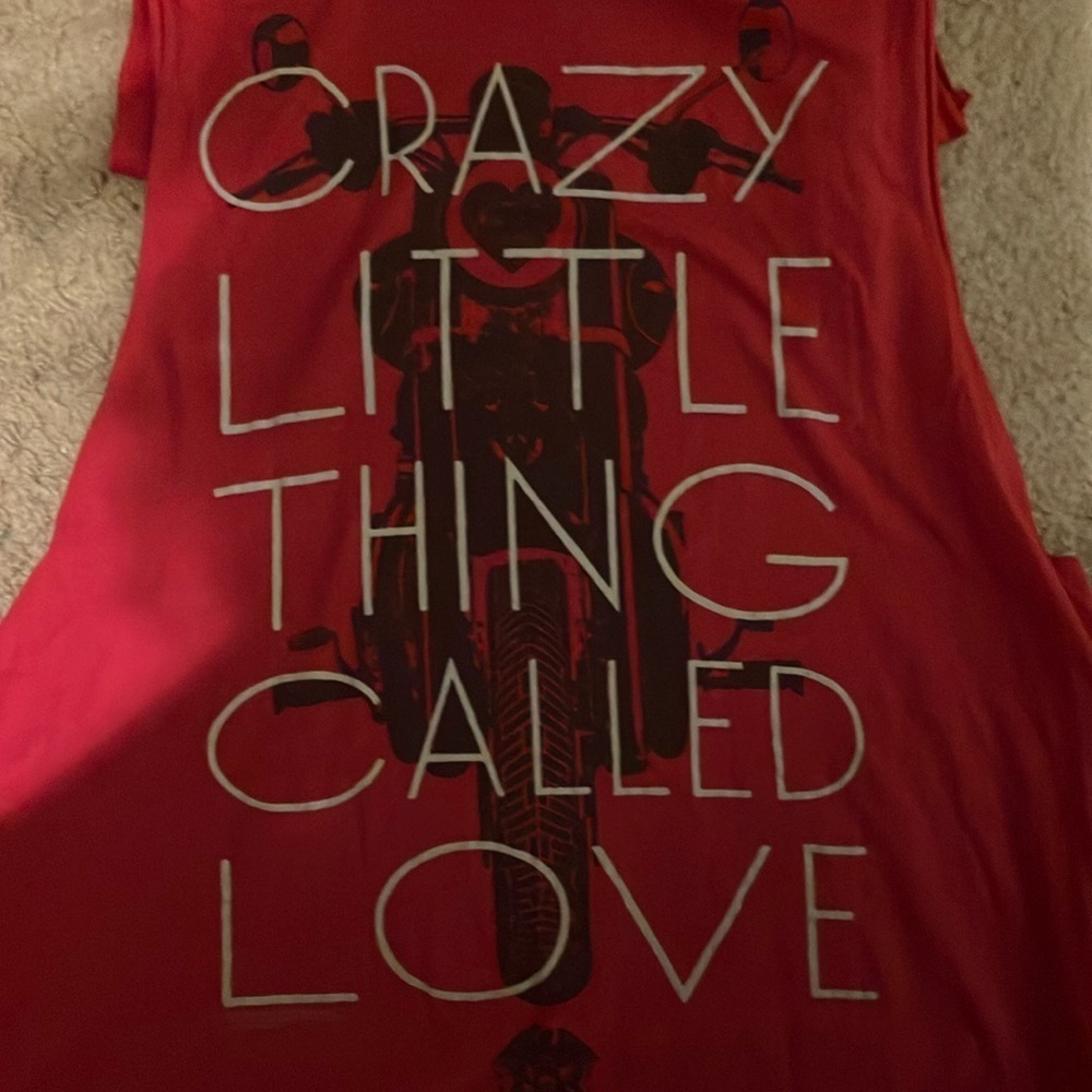 Queen Muscle Tee Size Medium - Picture 3 of 6